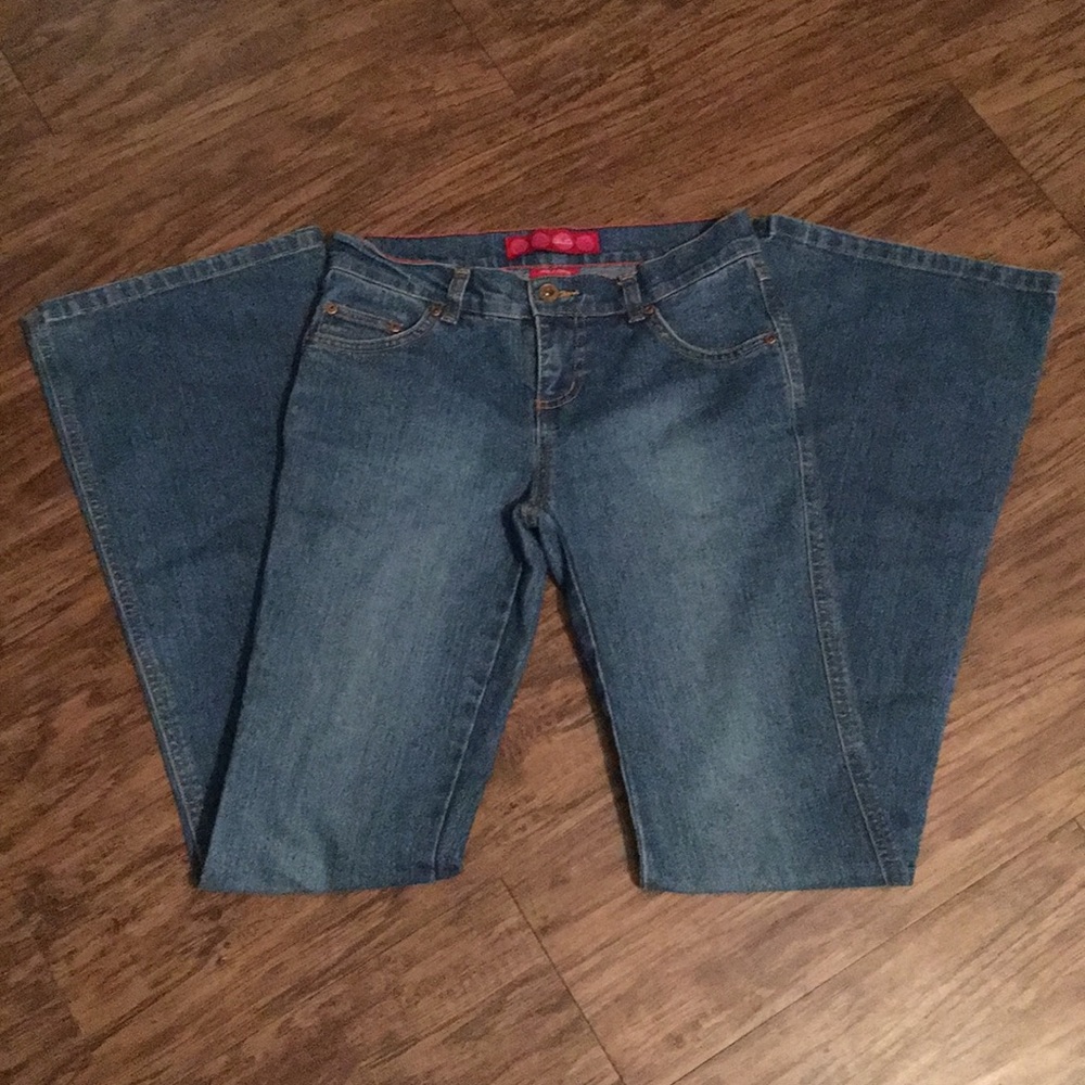 Glow Flare Jeans